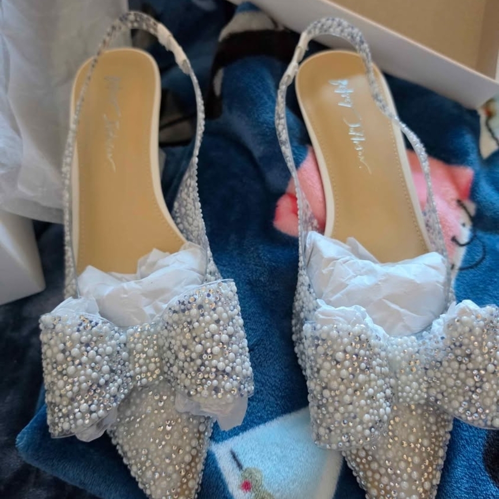 Betsey Johnson White Pearl & Crystal Bow Slingback Heels
